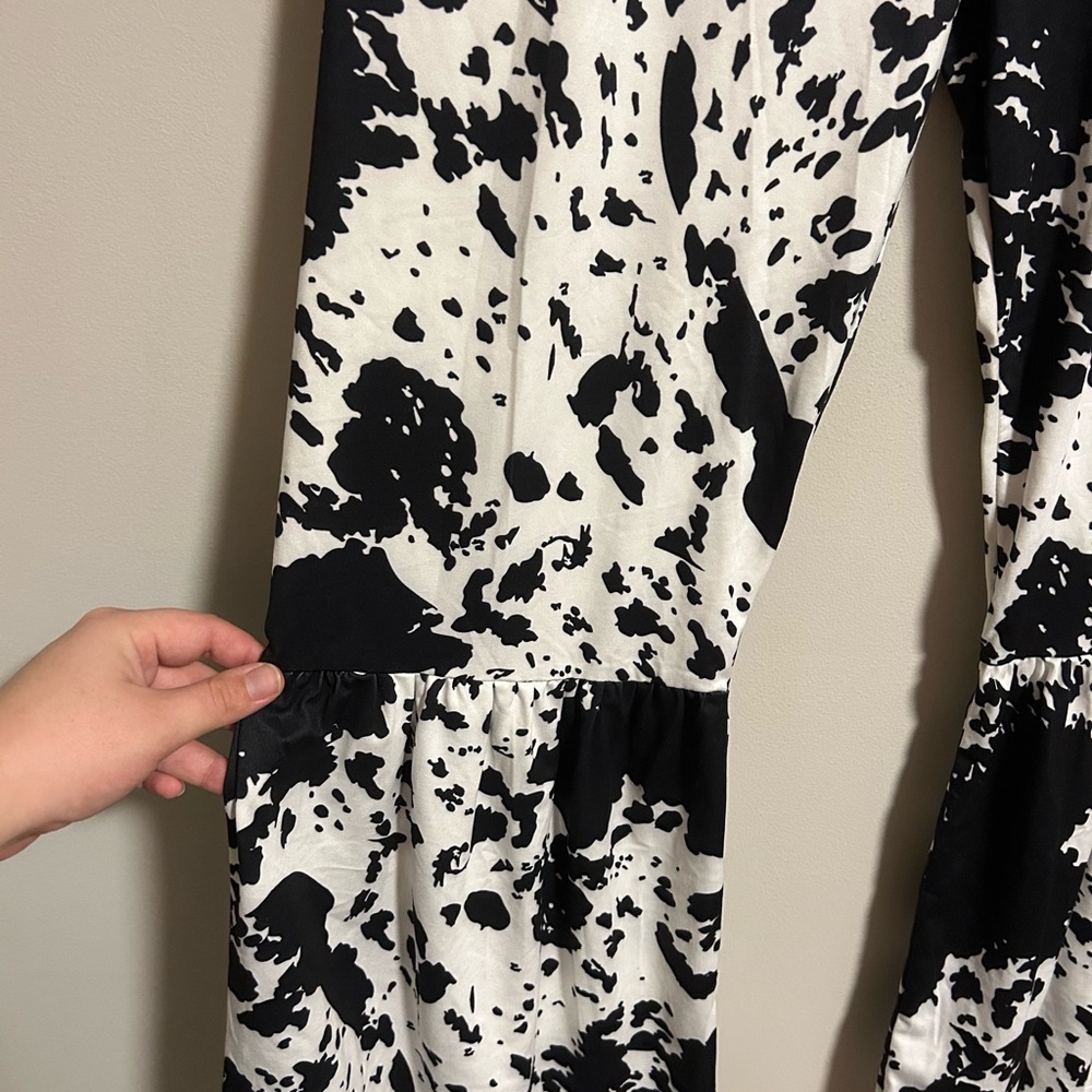 Small shop women’s xs Black and White cow print wide bell bottom Pants - Picture 2 of 3